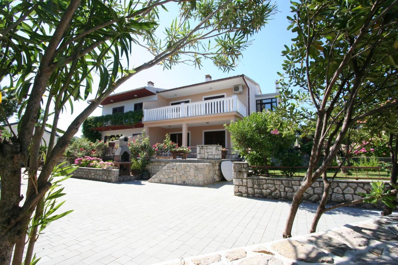 Apartments Grskovic G. Jesenovica Šilo Exterior foto