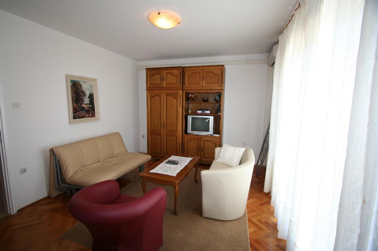 Apartments Grskovic G. Jesenovica Šilo Exterior foto