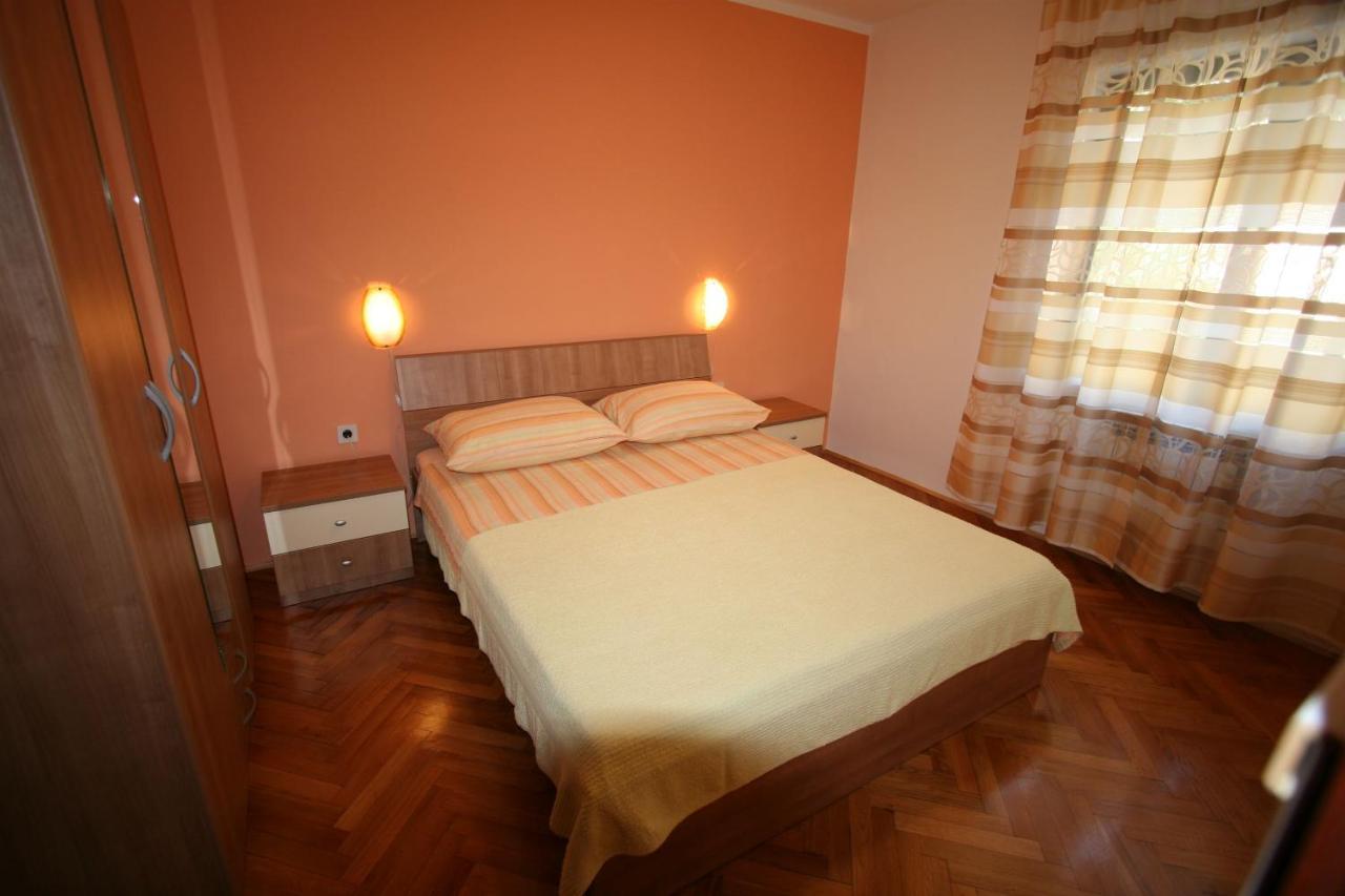 Apartments Grskovic G. Jesenovica Šilo Exterior foto